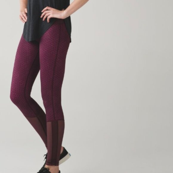 Lululemon Sweaty Endeavor Tight Star Pixel Raspberry Bordeaux Drama / Bordeaux - Picture 3 of 14